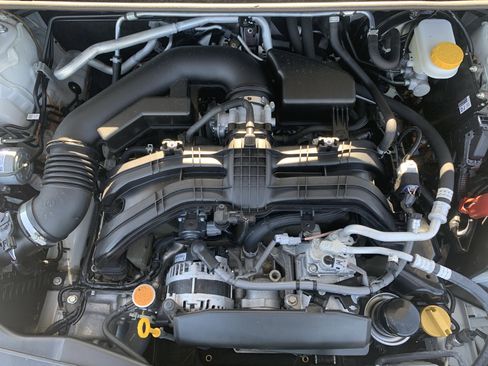 Used 2023 Subaru Crosstrek 2.5i Limited w/ Moonroof Package image 32