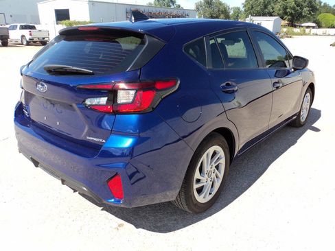 Used 2024 Subaru Impreza 2.0i image 5