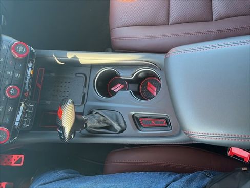 Used 2025 Dodge Durango GT image 24