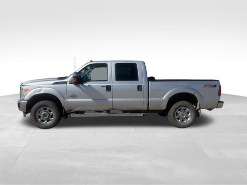 Used 2016 Ford F350 XLT w/ XLT Premium Package AWD/4WD image 4