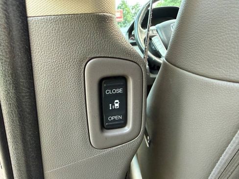 Used 2016 Honda Odyssey Touring image 33