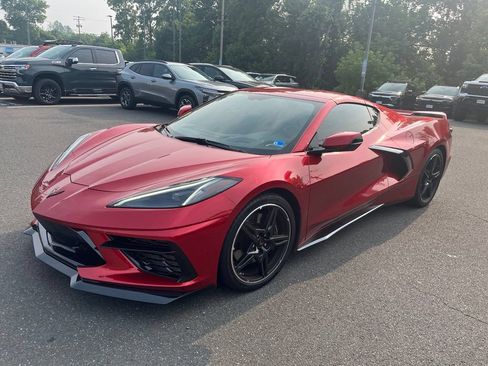 Used 2021 Chevrolet Corvette Stingray Premium Cpe w/ Z51 Performance Package RWD image 4