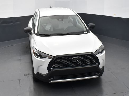 Used 2025 Toyota Corolla Cross L FWD image 35