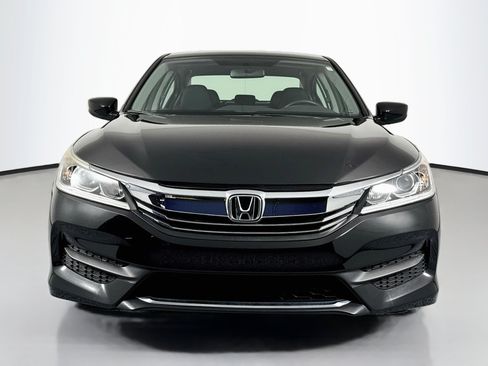 Certified 2017 Honda Accord LX image 2