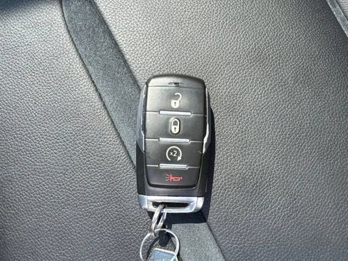 Used 2023 RAM 1500 Big Horn AWD/4WD image 33