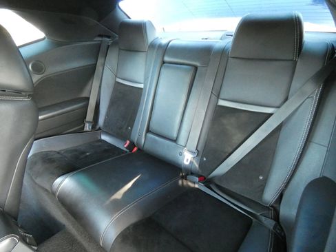 Used 2014 Dodge Challenger R/T image 42