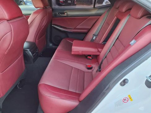 Used 2018 Lexus IS 350 image 9