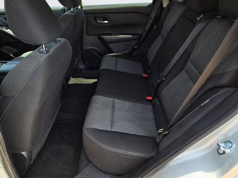 Used 2025 Nissan Rogue SV FWD image 35
