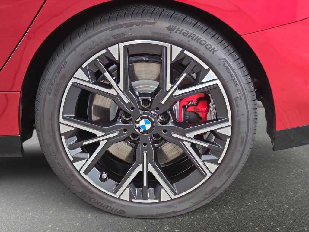 Used 2026 BMW M235i xDrive w/ Technology Package AWD/4WD image 31