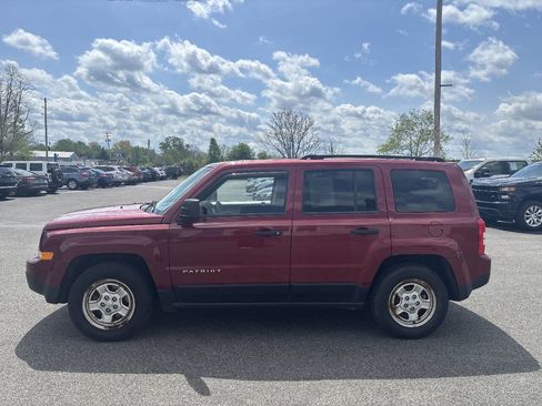 Used 2015 Jeep Patriot Sport FWD image 4