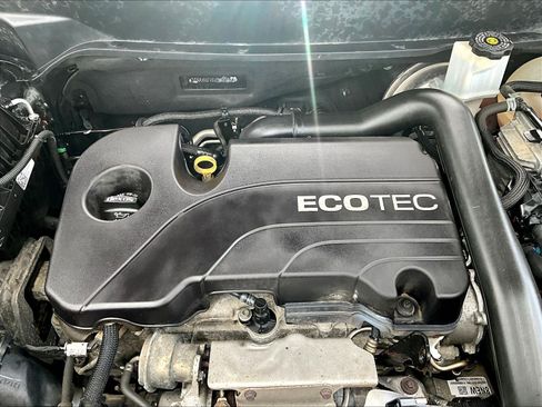 Used 2018 Chevrolet Equinox LS FWD image 30