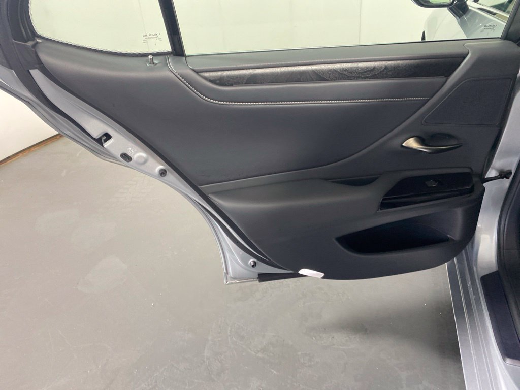 Certified 2024 Lexus ES 300h w/ Premium Package FWD image 26