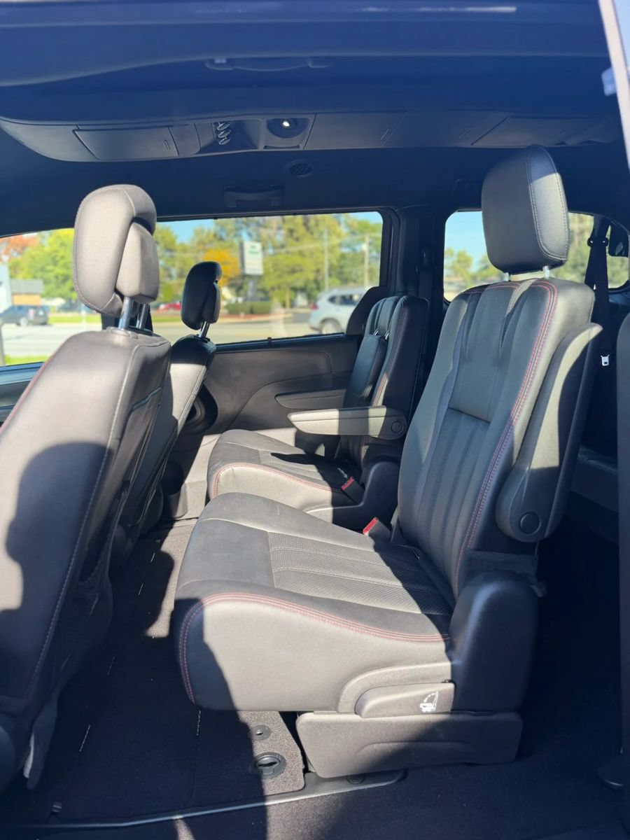 Used 2019 Dodge Grand Caravan GT FWD image 21