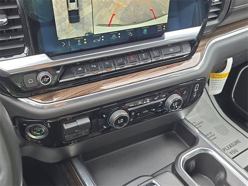 Used 2023 Chevrolet Silverado 1500 LT Trail Boss w/ LT Trail Boss Premium Package image 25