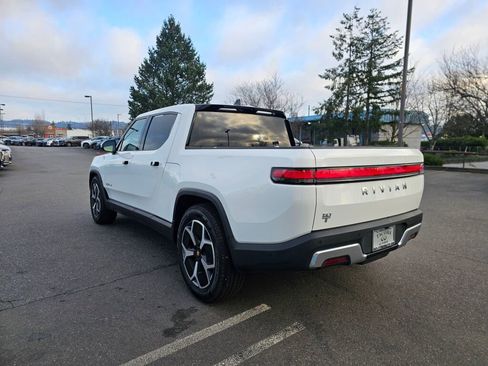 Used 2023 Rivian R1T Adventure image 5