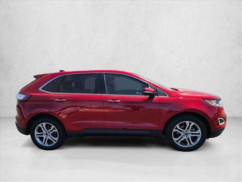 Used 2016 Ford Edge Titanium FWD image 4