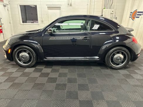 Used 2018 Volkswagen Beetle 2.0T Coast FWD image 6