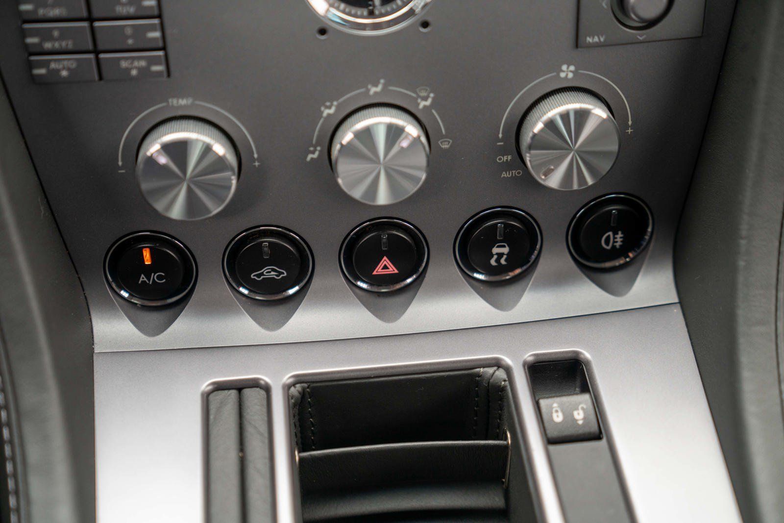 Used 2008 Aston Martin DB9 Coupe RWD image 20