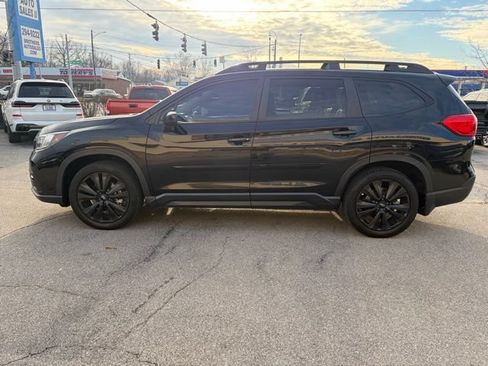 Used 2022 Subaru Ascent Onyx Edition AWD/4WD image 3
