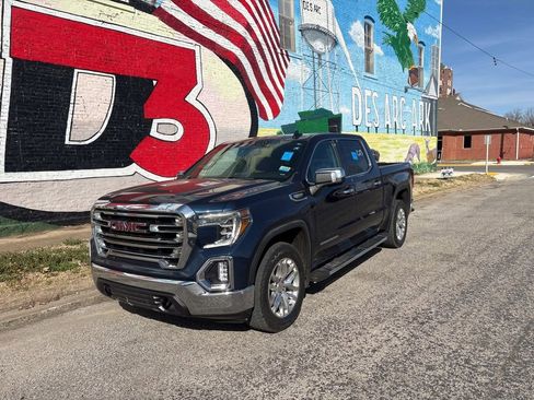 Used 2020 GMC Sierra 1500 SLT image 2