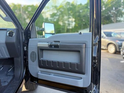 Used 2016 Ford F350 XLT AWD/4WD image 25