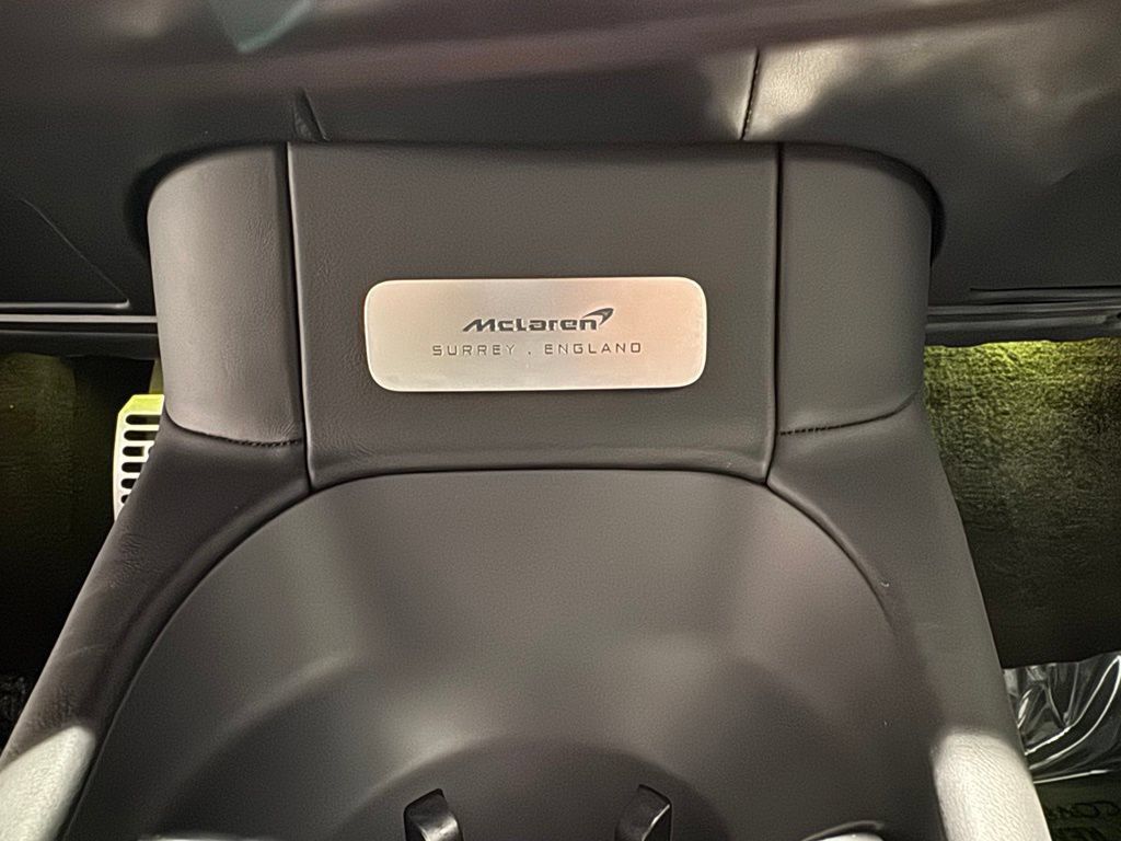 Used 2023 McLaren Artura RWD image 25