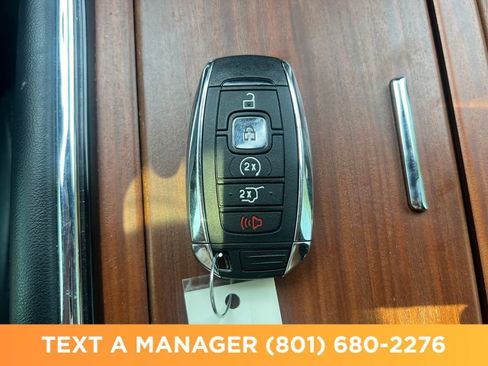 Used 2019 Lincoln Navigator Reserve AWD/4WD image 31