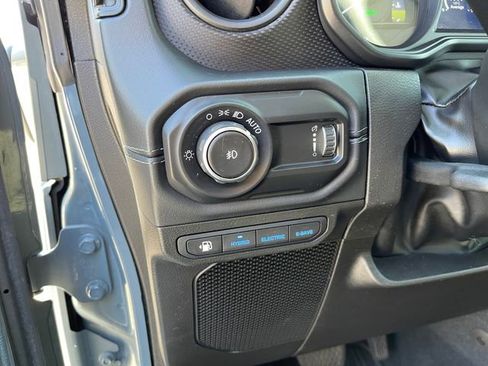 Used 2024 Jeep Wrangler Unlimited Rubicon 4xe AWD/4WD image 24