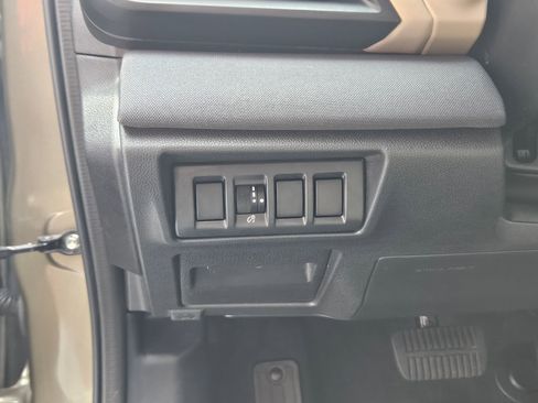 Used 2021 Subaru Outback Premium image 19