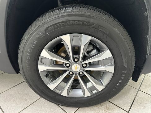 Certified 2025 Chevrolet Equinox LT FWD image 13