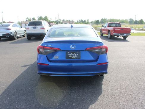 Used 2022 Honda Civic Sport image 7