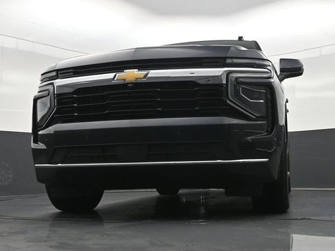 Used 2025 Chevrolet Tahoe LS RWD image 32