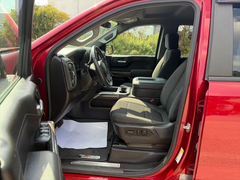 Used 2022 Chevrolet Silverado 1500 LT Trail Boss w/ Safety Package AWD/4WD image 8