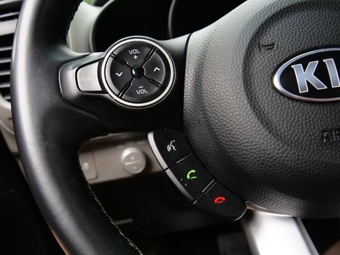 Used 2019 Kia Soul + w/ Audio Package image 13