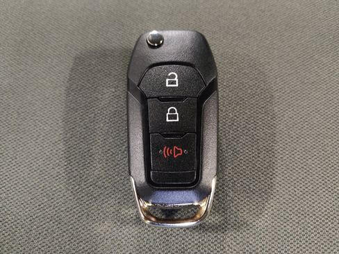 Used 2018 Ford F150 XL w/ Equipment Group 101A Mid RWD image 32