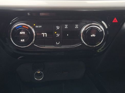 Used 2026 Chevrolet Trax LT image 21