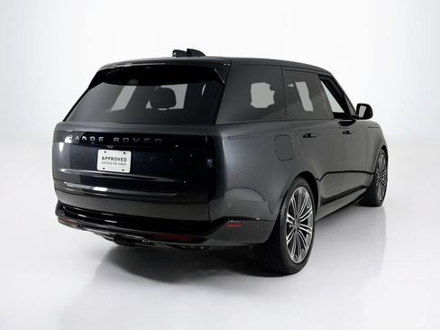 Used 2025 Land Rover Range Rover SE AWD/4WD image 5