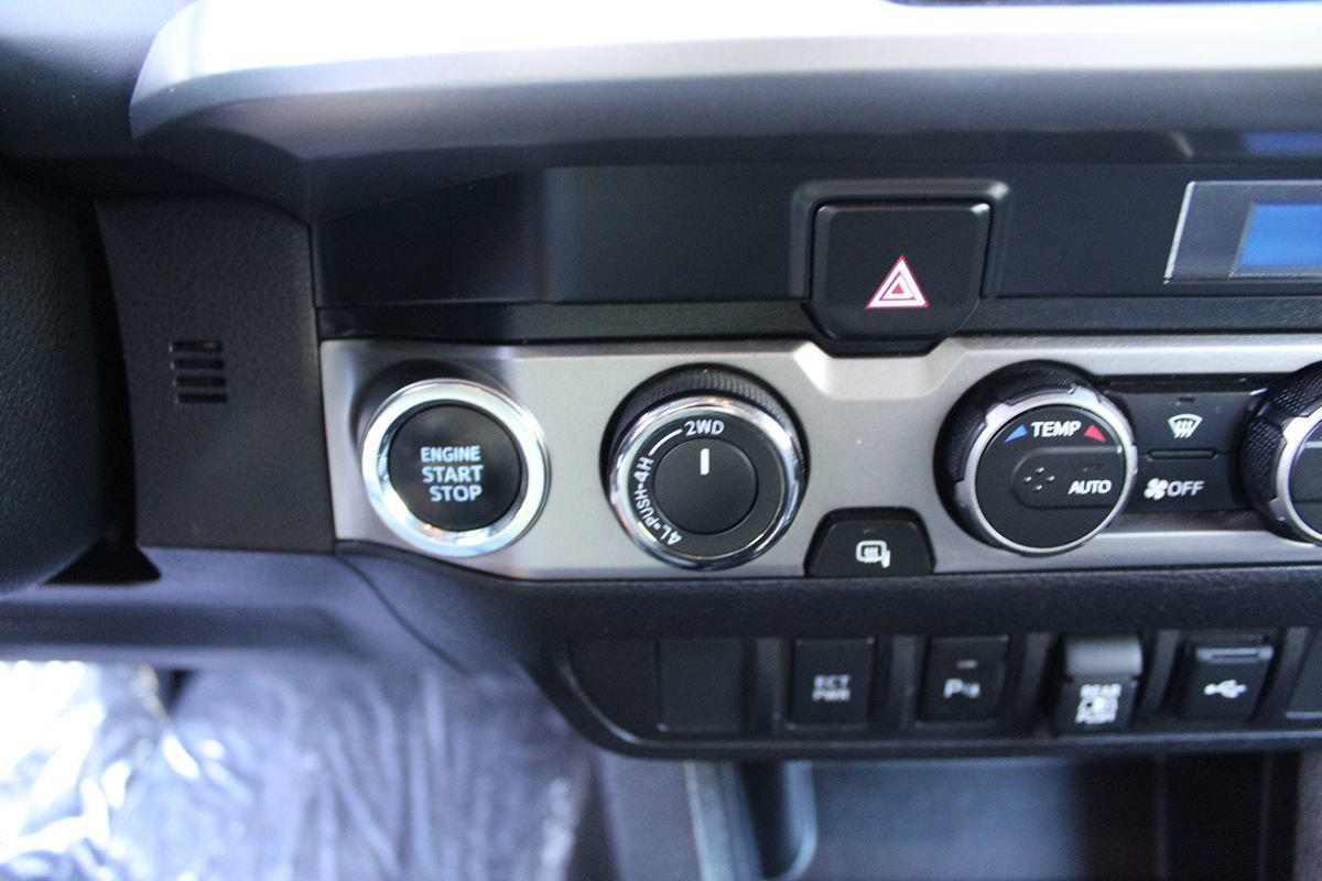 Used 2023 Toyota Tacoma SR5 AWD/4WD image 29