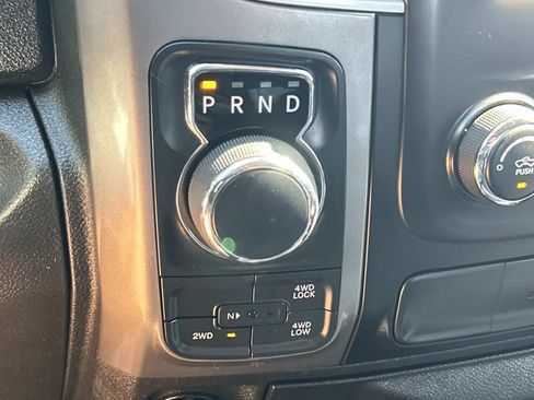 Used 2021 RAM 1500 Classic SLT AWD/4WD image 32