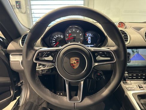 Used 2025 Porsche 718 Cayman S image 24