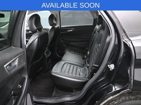Used 2016 Ford Edge SEL w/ Equipment Group 201A image 21