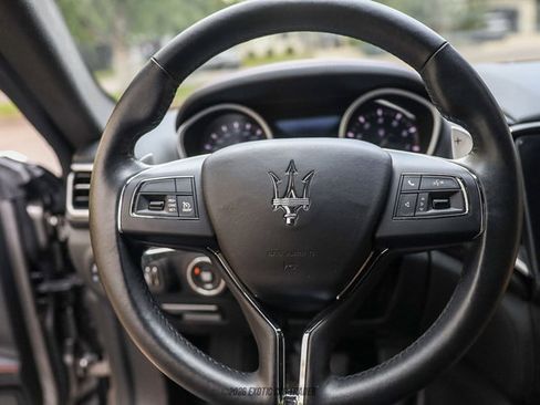 Used 2017 Maserati Ghibli S Q4 AWD/4WD image 41