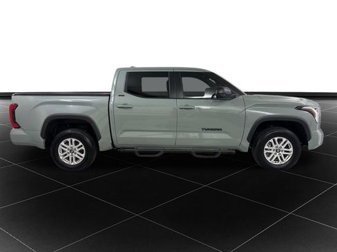 Used 2025 Toyota Tundra SR5 w/ SR5 Premium Package AWD/4WD image 6