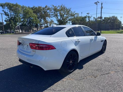 Used 2018 Jaguar XE Prestige AWD/4WD image 7