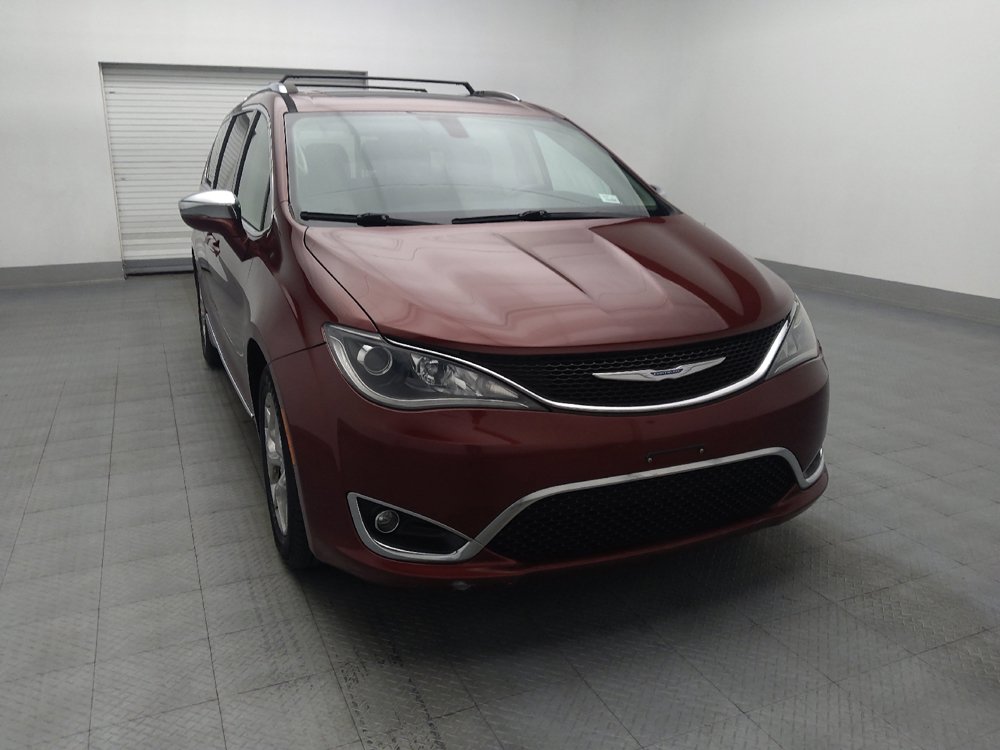 Used 2018 Chrysler Pacifica Limited FWD image 14