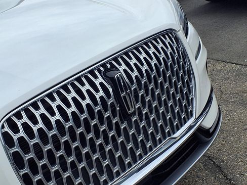 Used 2023 Lincoln Corsair FWD w/ Equipment Group 101A image 31