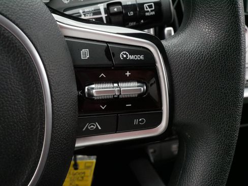 Used 2023 Kia Sorento LX AWD/4WD image 25