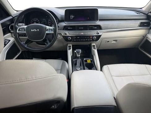 Used 2022 Kia Telluride EX w/ EX Premium Package image 10