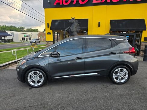 Used 2018 Chevrolet Bolt LT FWD image 17