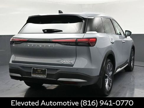 Certified 2026 INFINITI QX60 Luxe w/ Cargo Package AWD/4WD image 4